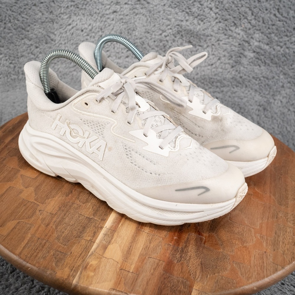 HOKA ONE ONE CLIFTON 10 BIG KIDS SNEAKERS YOUTH SZ 5 MD 38 White 1168860